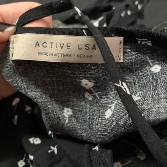 black floral dress - Picture 4 of 4